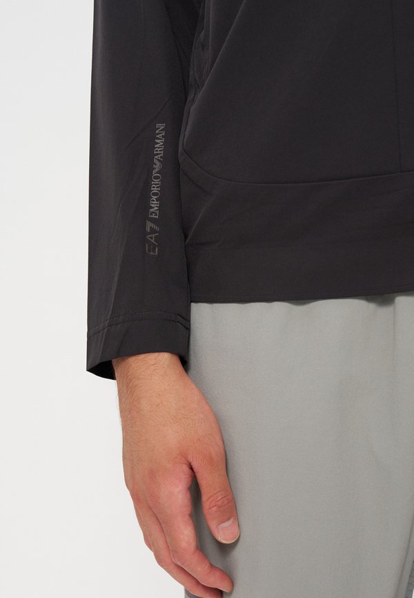 EA7 Emporio Armani
