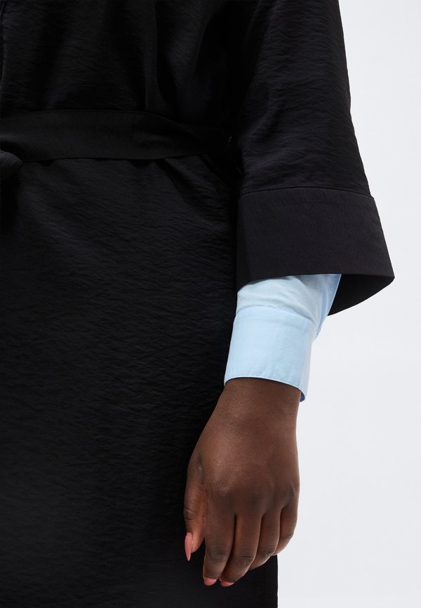 Vero Moda Curve VMCJOSIE KIMONO
