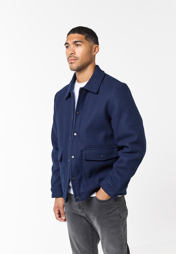 CLOSURE London FAUX WOOL BUTTON UP SHACKET