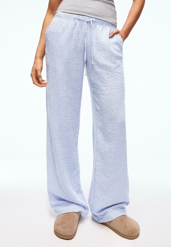 Bershka Trousers - royal blue