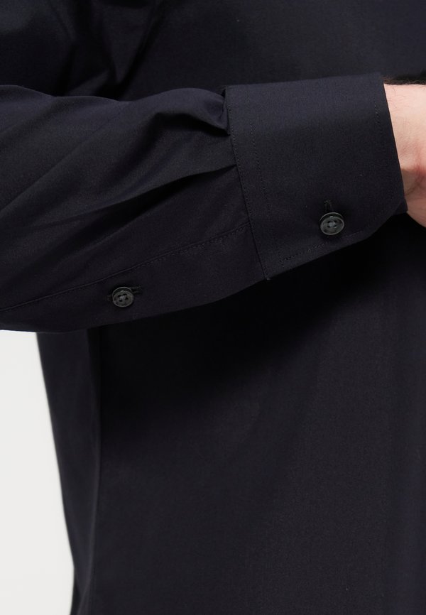 Michael Kors SLIM FIT