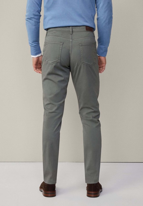 Hackett London