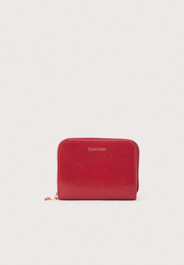Calvin Klein MEDIUM FLAP - Wallet - bordeaux wine