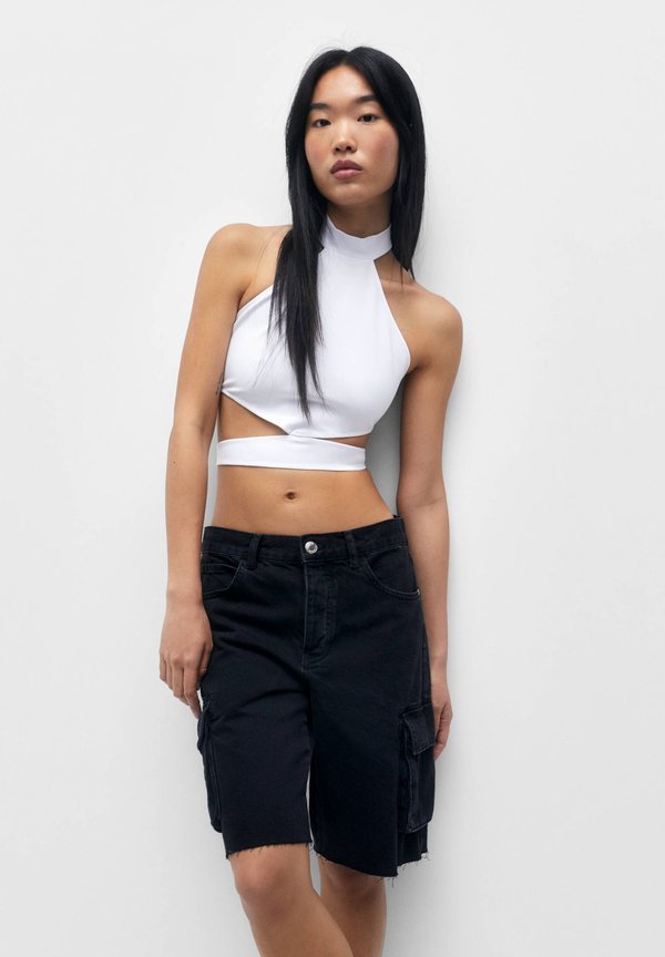PULL&BEAR CUT-OUT HALTER NECK