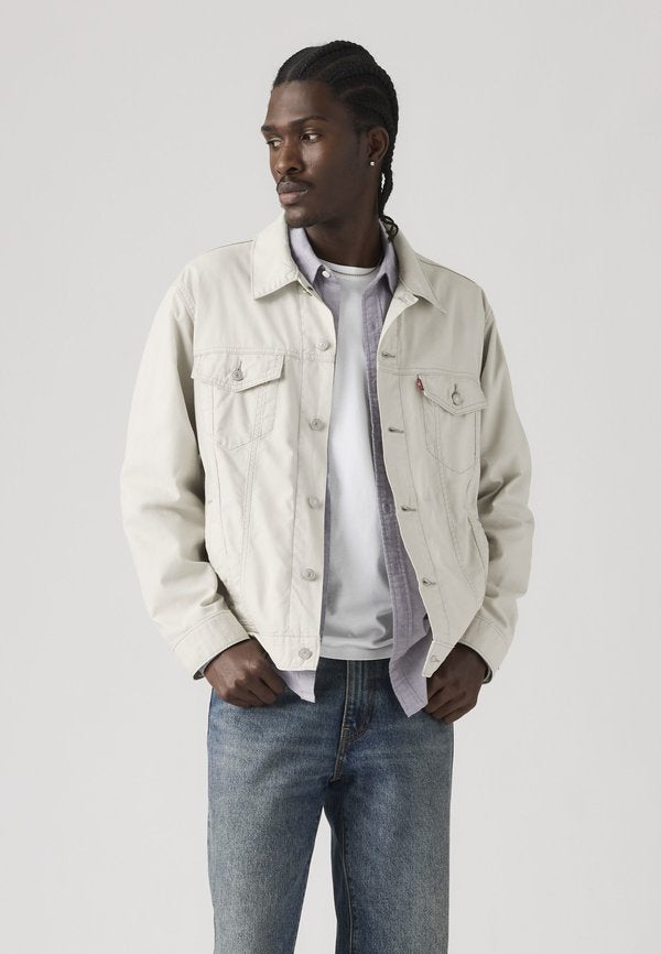Levi's® RELAXED FIT TRUCKER