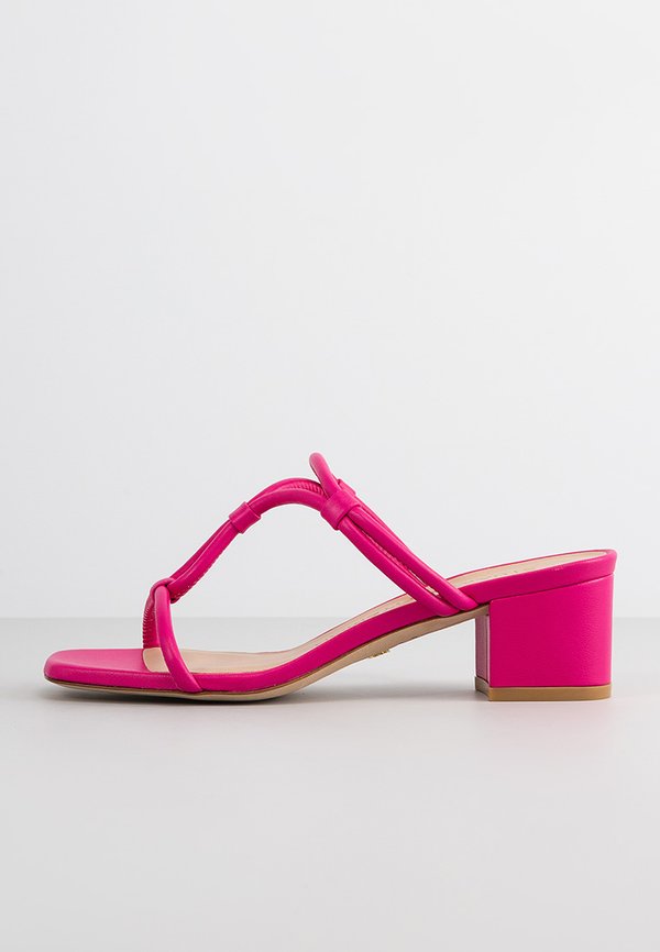 Stuart Weitzman