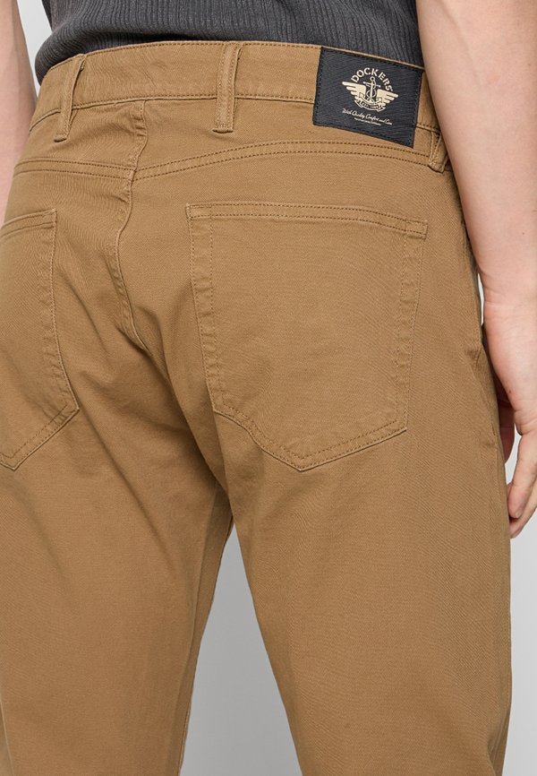 DOCKERS