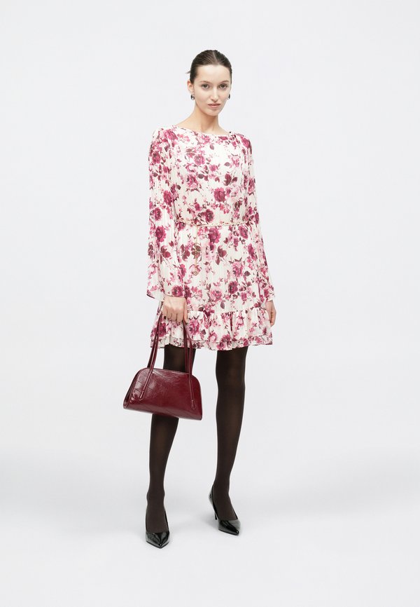 Guess ILENIA PLEAT DRESS