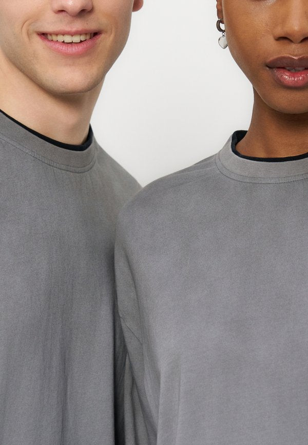 YOURTURN by Zalando OVERSIZED FIT DOUBLE HEM