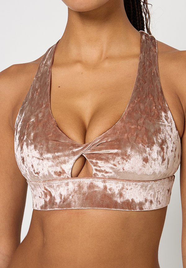Fabletics