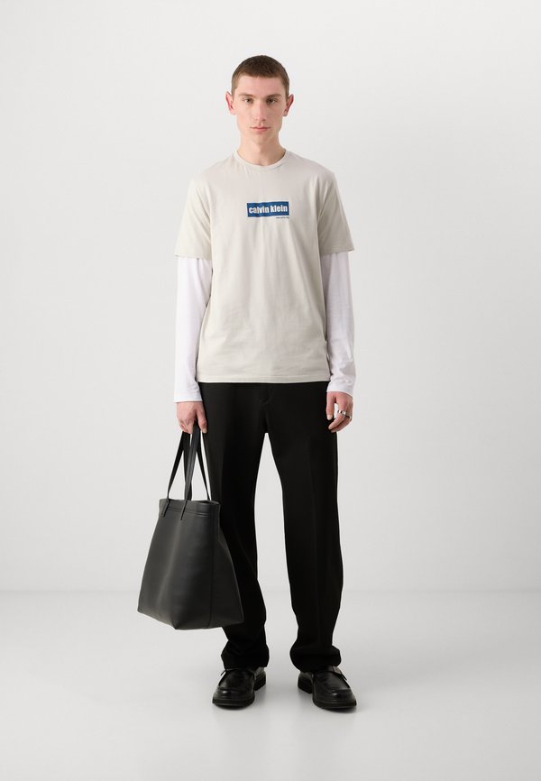 Calvin Klein Jeans