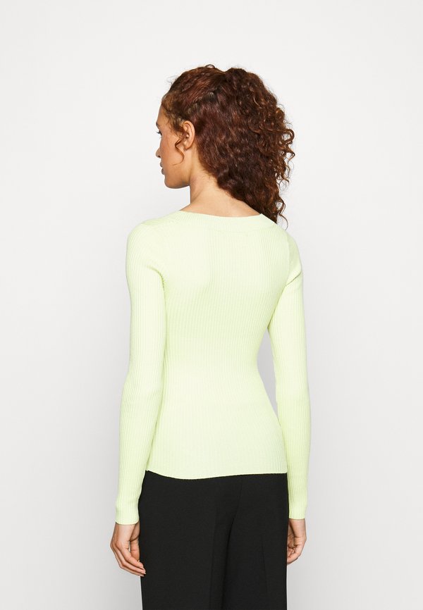 Gina Tricot Tall SQUARENECK