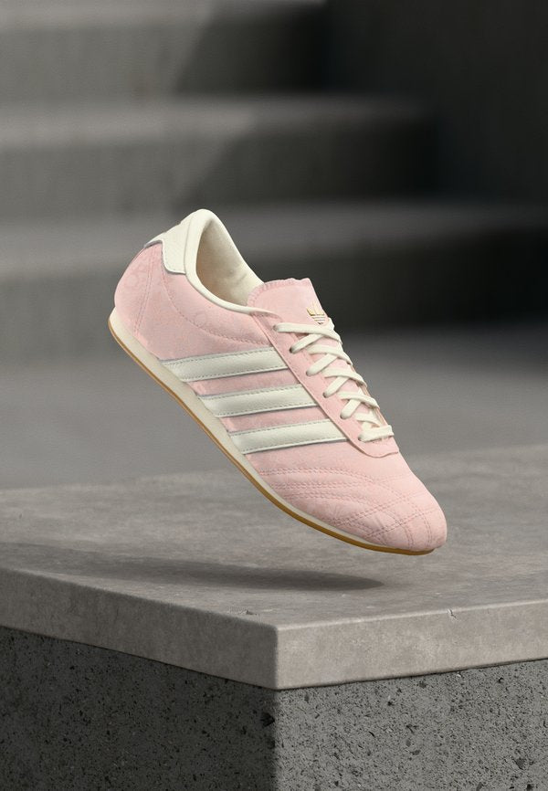 adidas Originals TAEKWONDO LACE - Trainers - sandy pink/off white