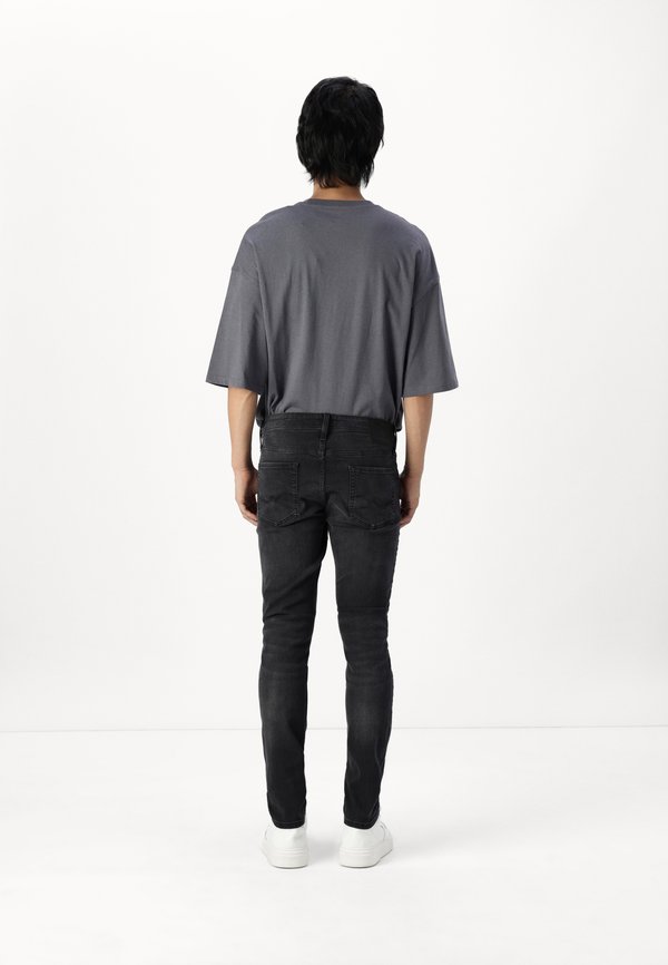 Jack & Jones Slim fit JJIGLENN JJORIGINAL SQ 014