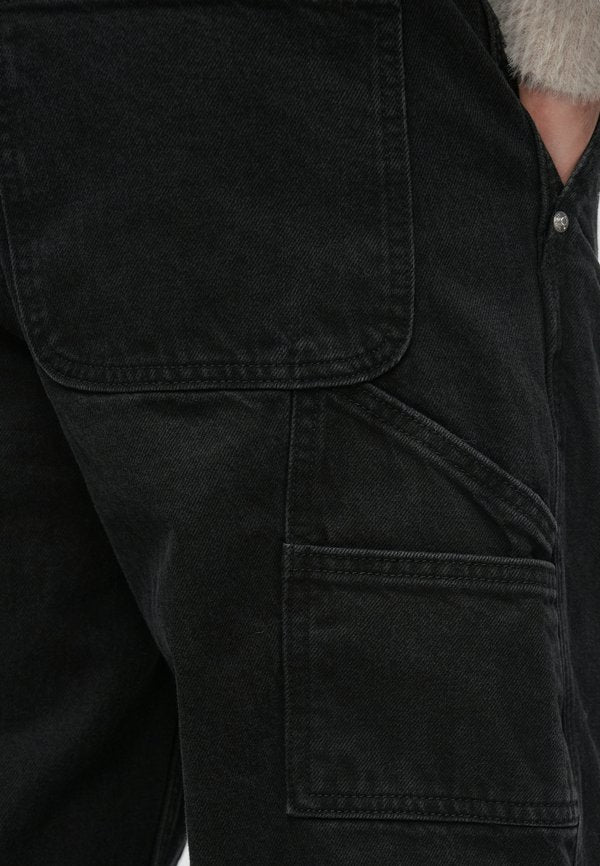 Abercrombie & Fitch