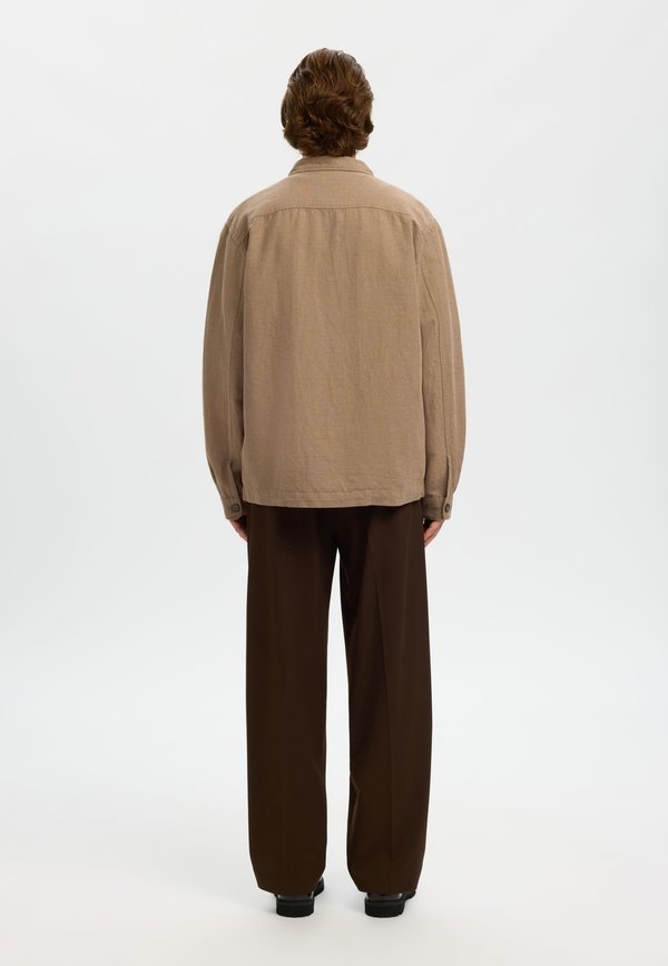 Selected Over Linen Blend