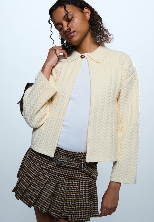 Gina Tricot CABLE KNITTED CARDIGAN