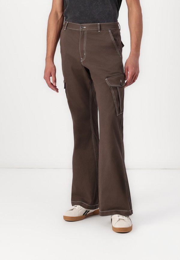 Weekday LOOSE BOOTCUT