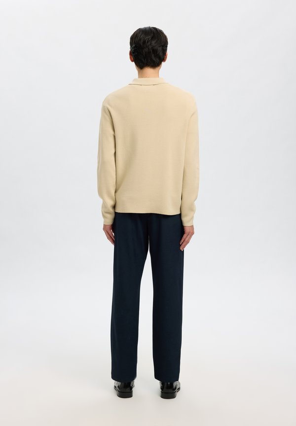 Selected SLHTELLER FN RELAXED HALF ZIP POLO NOOS