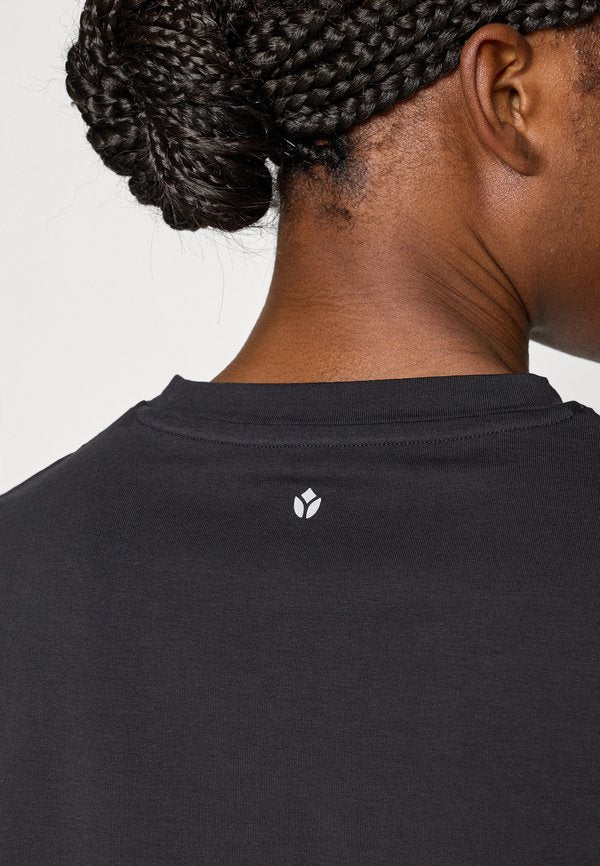 Even&Odd active by Zalando 2 PACK ESSENTIAL CROPPED T-SHIRT