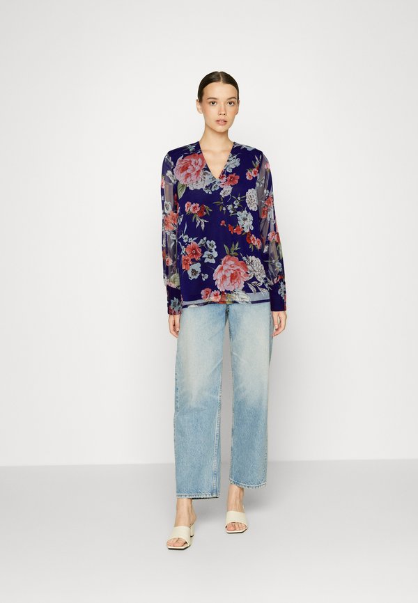 ONLY ONLSAGA V NECK