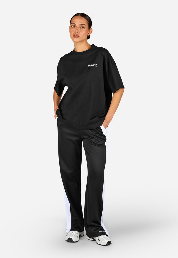 Pegador MARTERA TRACK PANTS