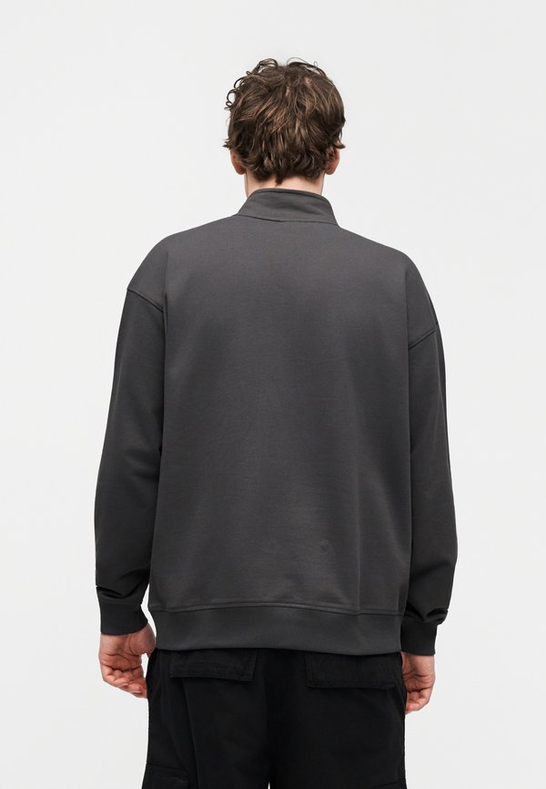 The North Face ESSENTIAL RELAXED ZIP