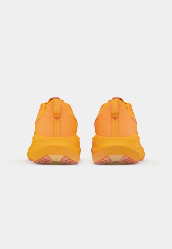 ASICS NOVABLAST 5