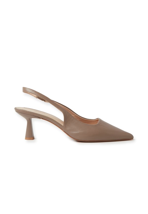 Stefanel POINTED
