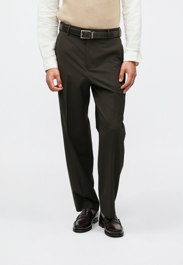 Selected SLHRELAXED LIAM