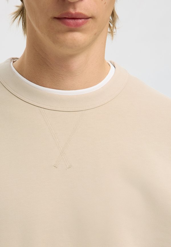 Selected SLHRELAXLUKE LS SWEAT CREW NECK NOOS