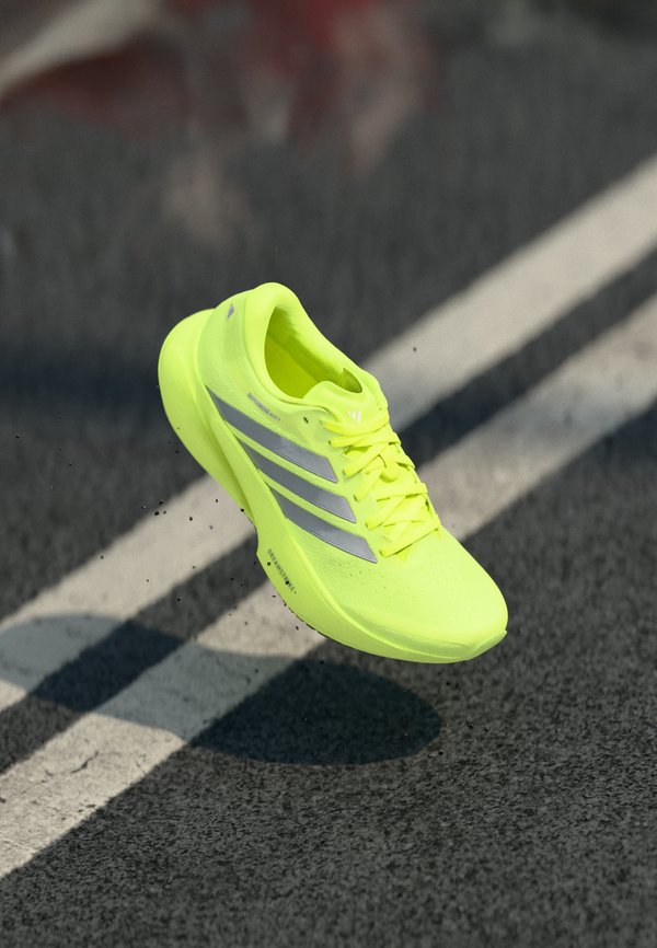 adidas Performance SUPERNOVA RISE 3 - Road running shoes - solar yellow/silver-coloured metallic