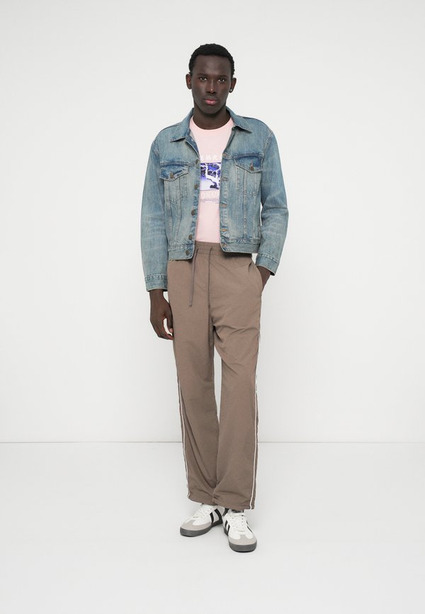 Hollister Co. BAGGY TRACK
