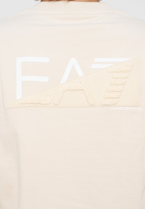 EA7 Emporio Armani