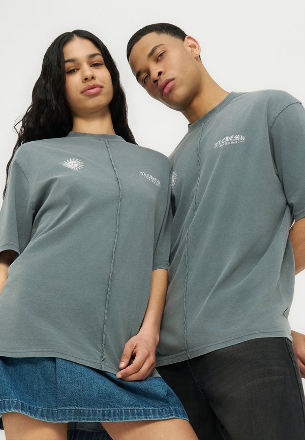 YOURTURN by Zalando REGULAR FIT GRAPHIC
