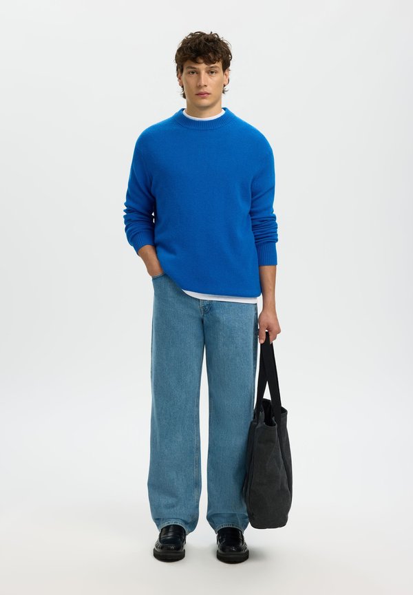 Selected SLHREUBEN RELAXED CREW NECK