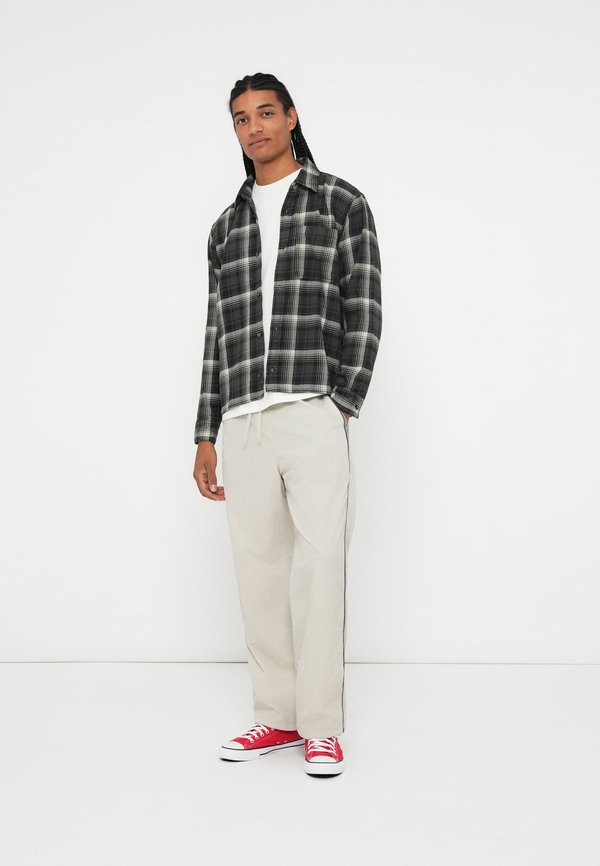 Hollister Co. BAGGY TRACK PANT