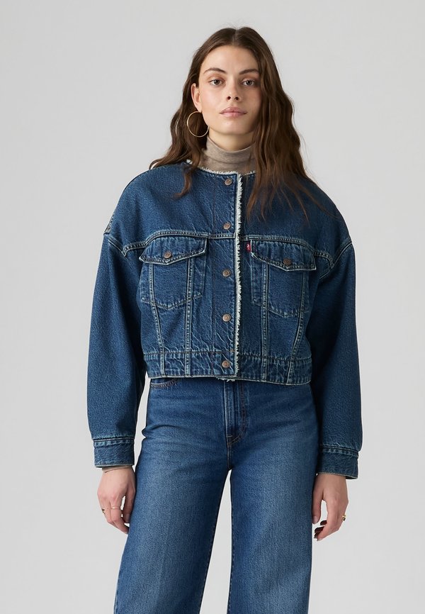 Levi's® COLLARLESS CROP TRUCKER - Denim jacket - rogue rumor