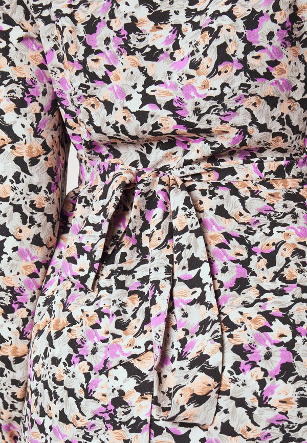 Pieces Curve PCMONICE WRAP DRESS