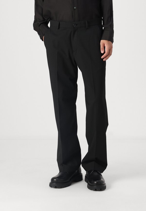 Selected Loose fit