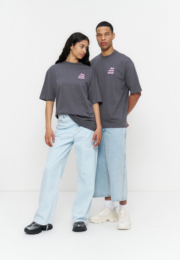 YOURTURN by Zalando OVERSIZED FIT