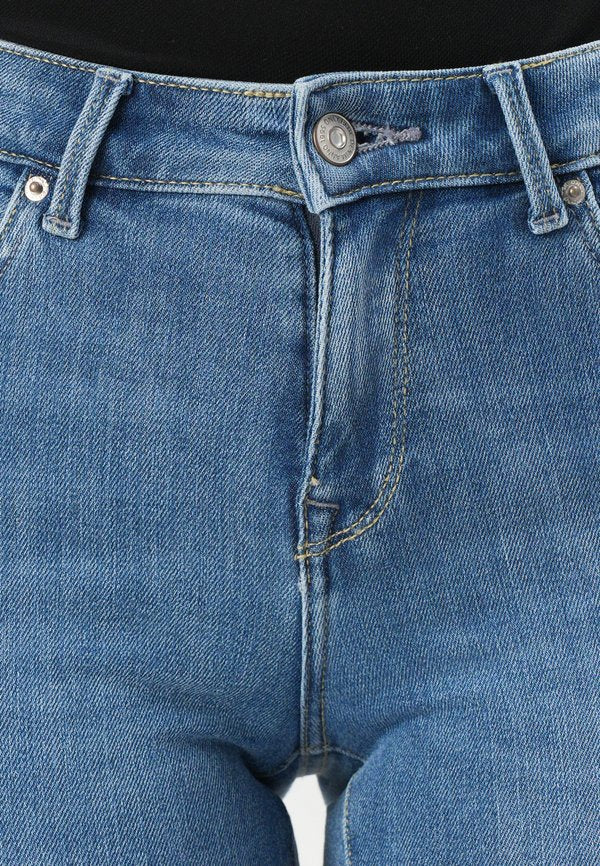 ONLY ONLPOWER Mid waist flared fit