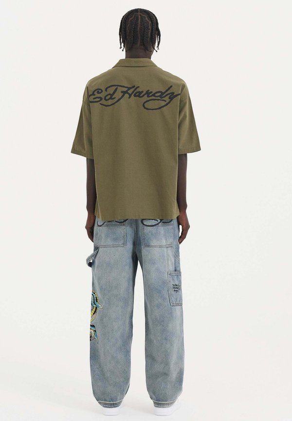 Ed Hardy OFFSET DRAGON CAMP SHORT SLEEVE