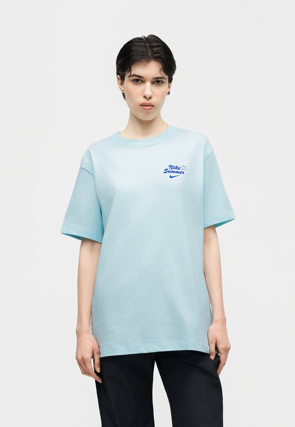 Nike Sportswear