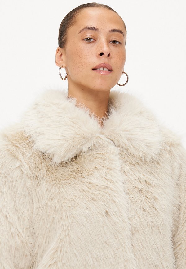 Vero Moda Petite VMGLORIA