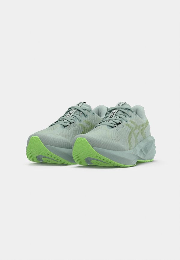 ASICS NOVABLAST 5