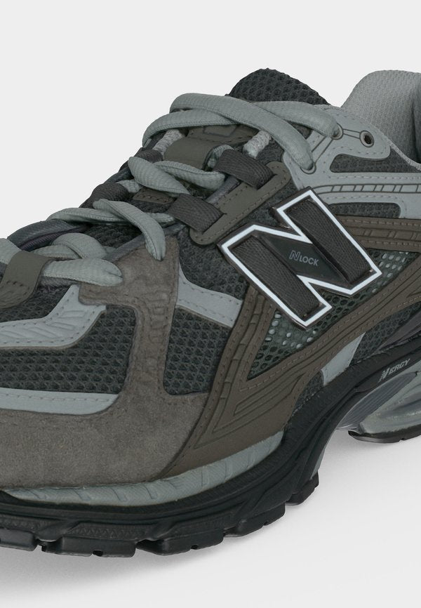 New Balance U1906 UNISEX