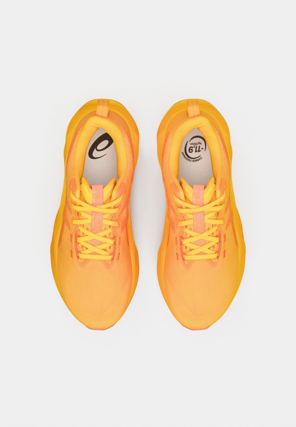 ASICS NOVABLAST 5