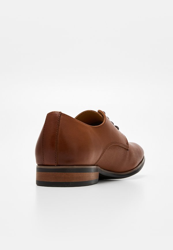 Dune London SOLLY
