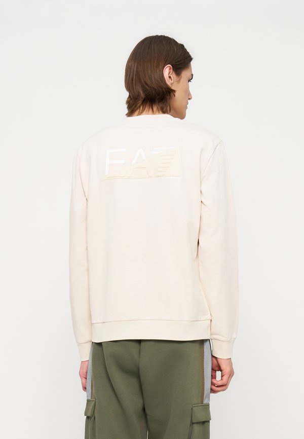 EA7 Emporio Armani